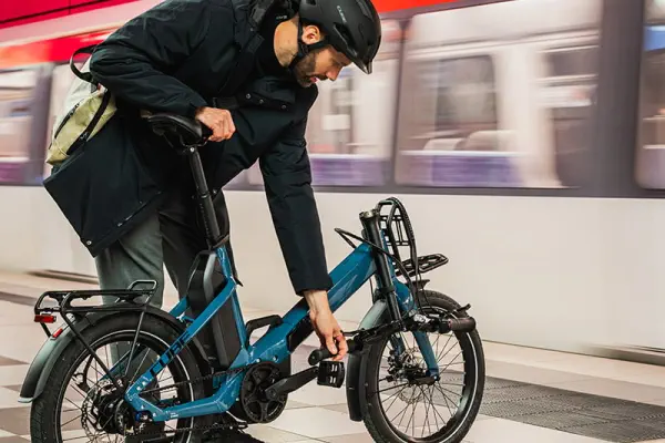 Electric Bikes vs Traditional Bikes: Which is Greener?